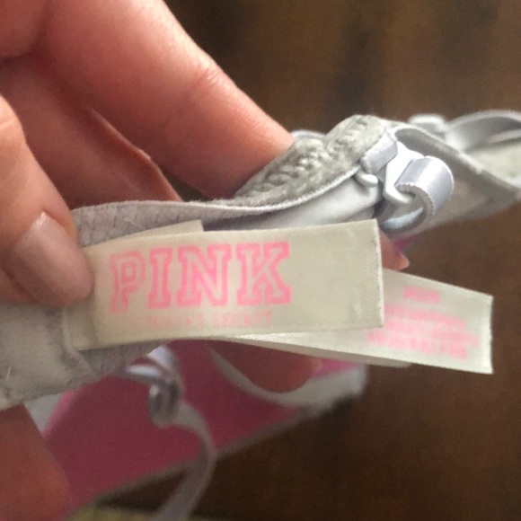 VS PINK Wear Everywhere Push-up - Picture 7 of 9